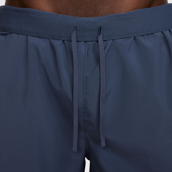 Nike Dri-FIT Challenger Thunder Blue Running Shorts: Sweat-Wicking, Lightweight, Pocketed Comfort