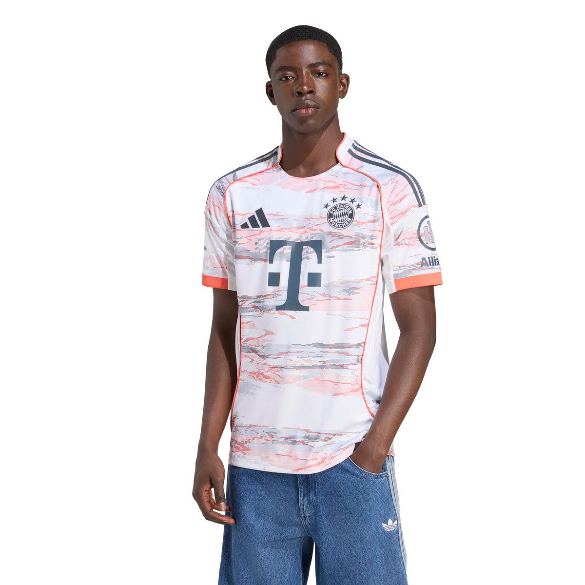 Official FC Bayern Munich 25/26 Away Jersey - White AEROREADY Fan Kit