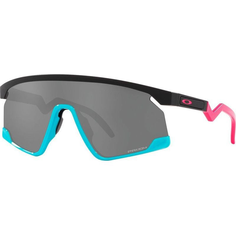 Oakley BXTR Matte Black Multi Prizm Sunglasses: Iconic Style & Superior Protection