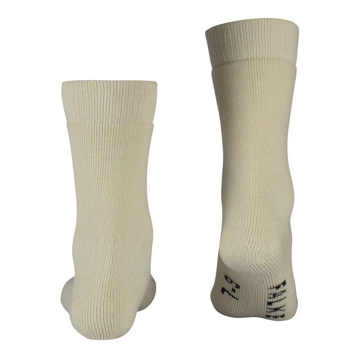 Falke Natural Cricket Socks: Optimal Wool-Cotton Blend, Moisture-Wicking, Enhanced Ventilation